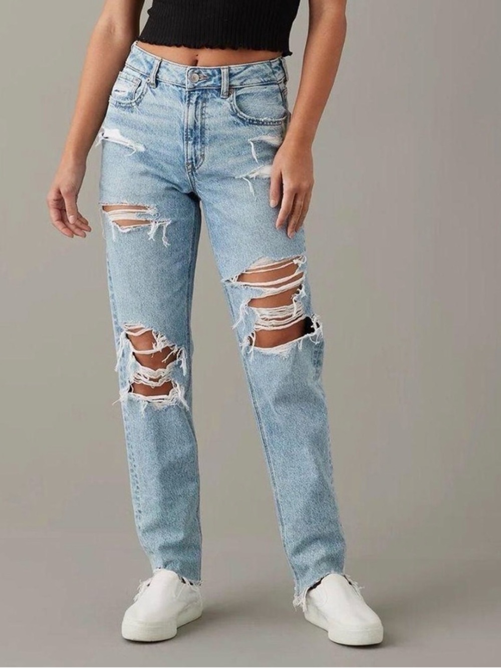 American Eagle Strigid Ripped 10 Short Light Distressed High-Rise Women’s Jeans